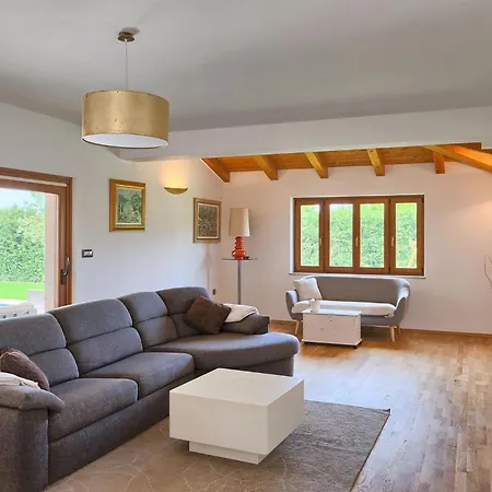 Salambati Holiday home
